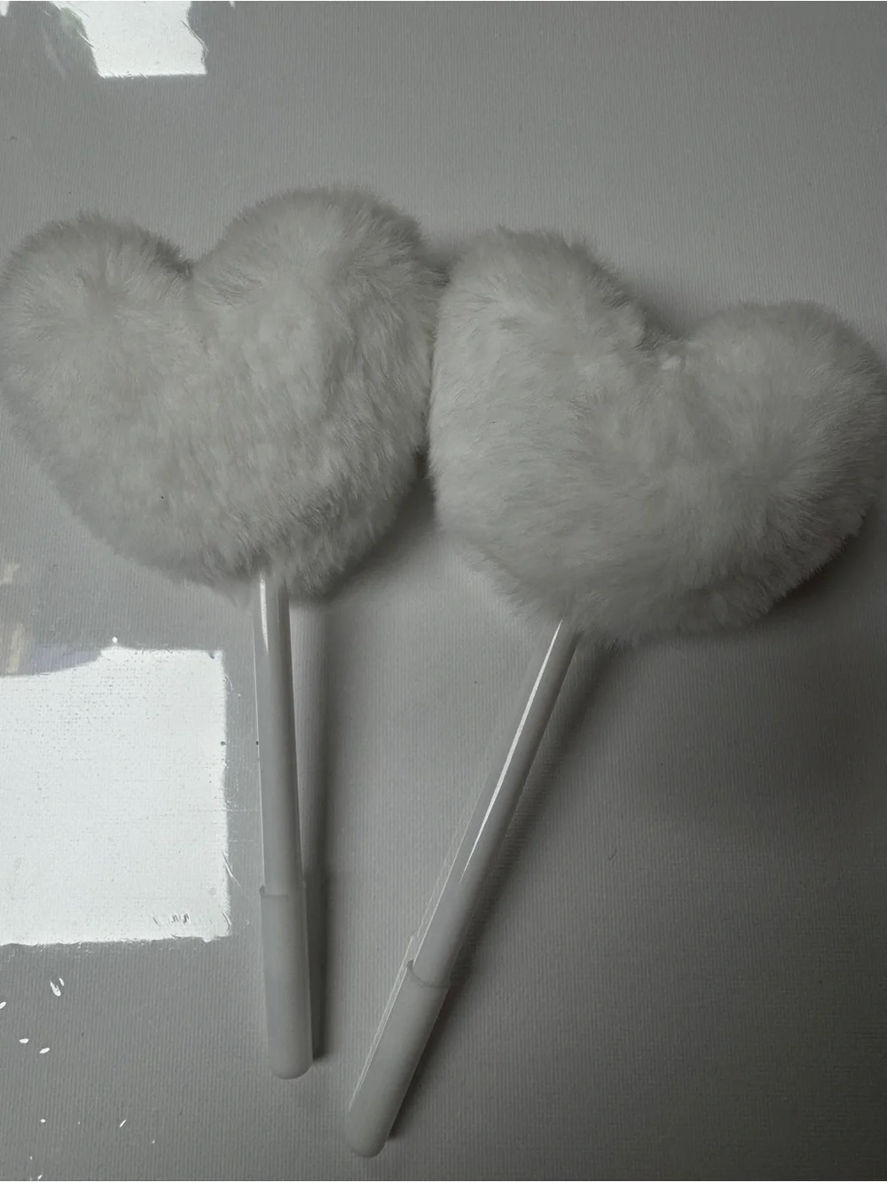 Set of 2 Hello Kitty Fuzzy Cartoon Pens (White Plush) - Brand New